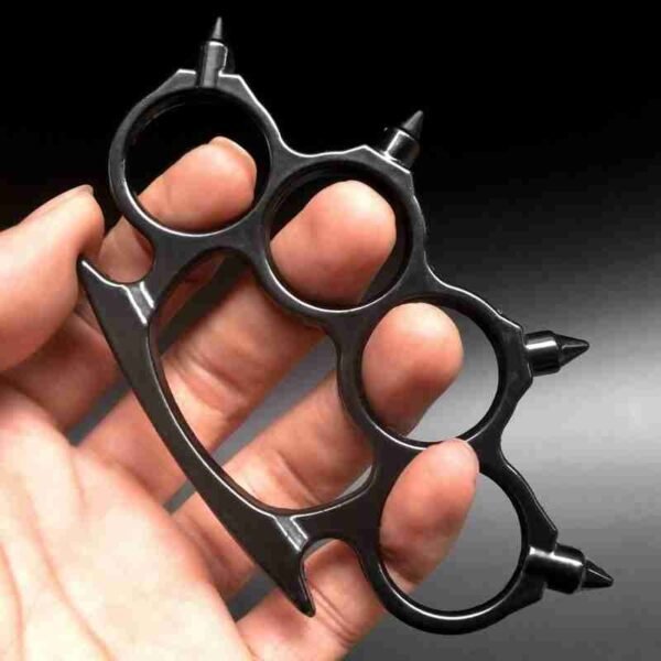 brass knuckles with spikes